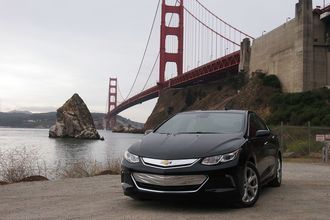 Chevrolet Bolt EV  технические характеристики, фото, видео тест-драйв